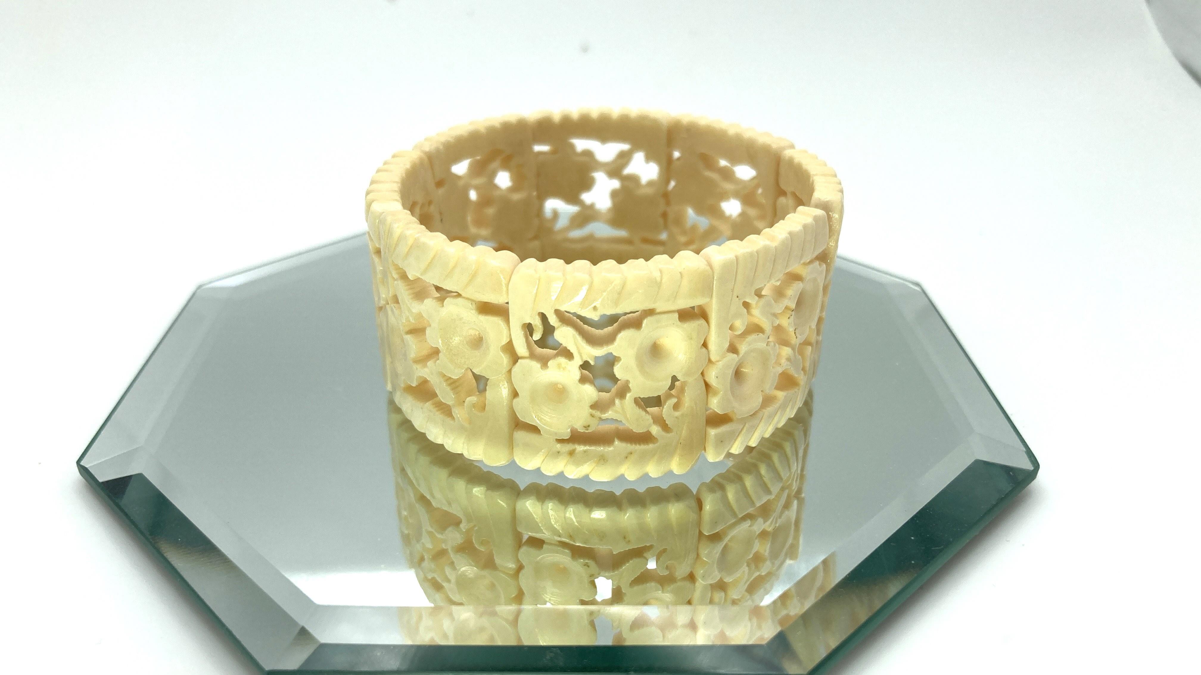 Image for Elegant Estate Carved Panel Bone Bracelet 7 inch