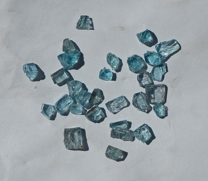 Image for Natural Mozambique Aquamarine facet rough 41.4 tcw
